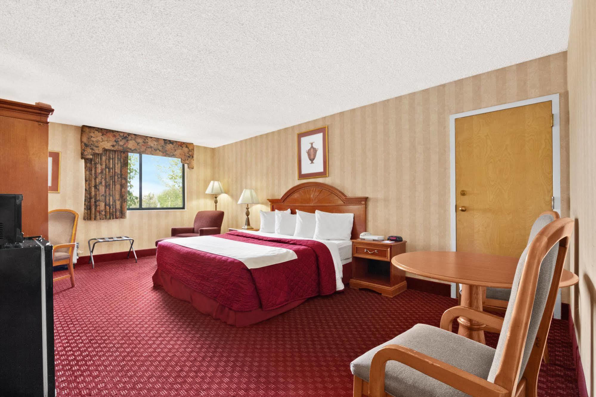 פלזנטוויל Oh St Joseph Resort Hotel מראה חיצוני תמונה